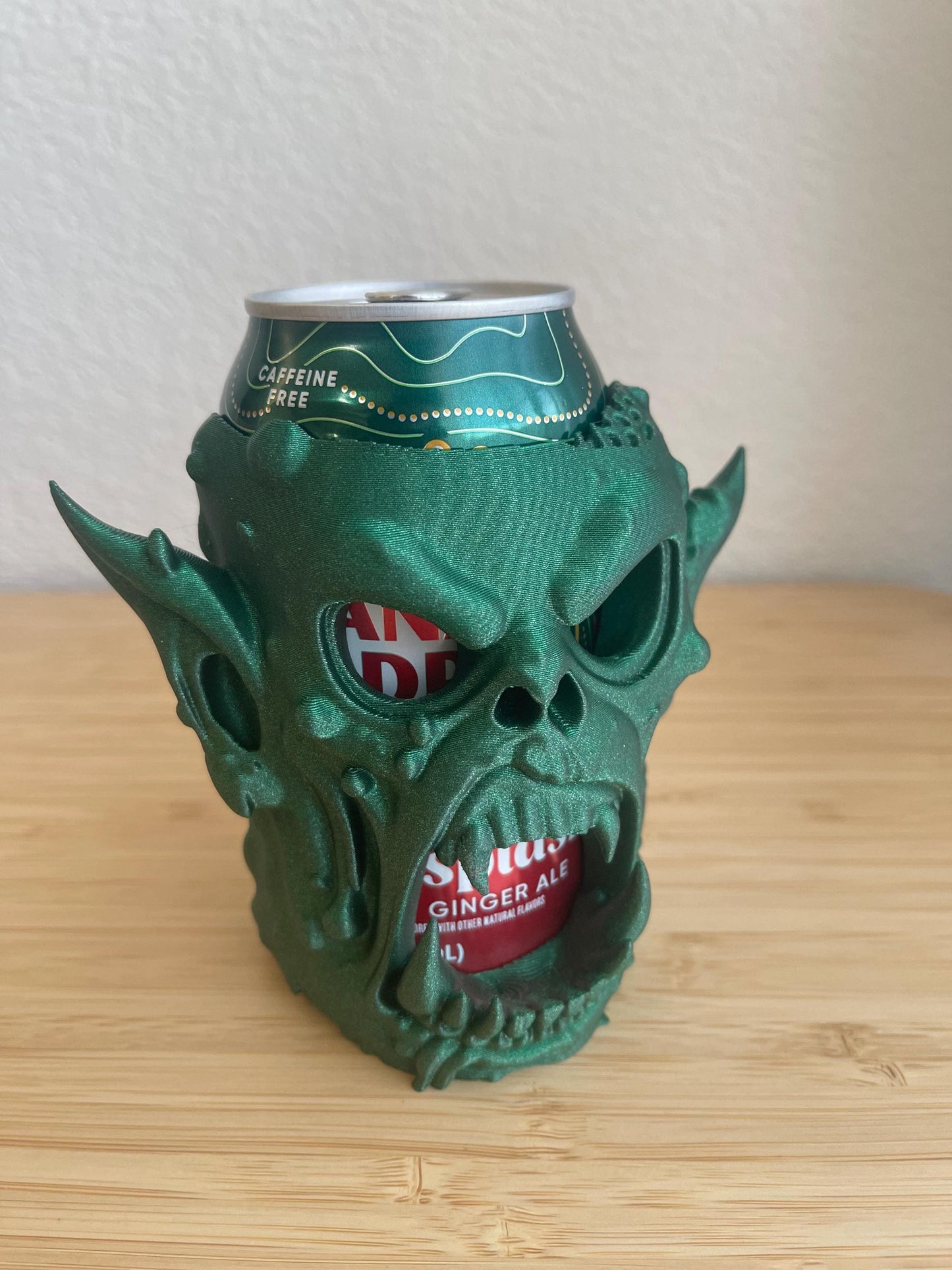 Gothic Skull Can Holder, Horror Drink Sleeve, 12oz Soda Can Holder, Spooky Desk Decor
