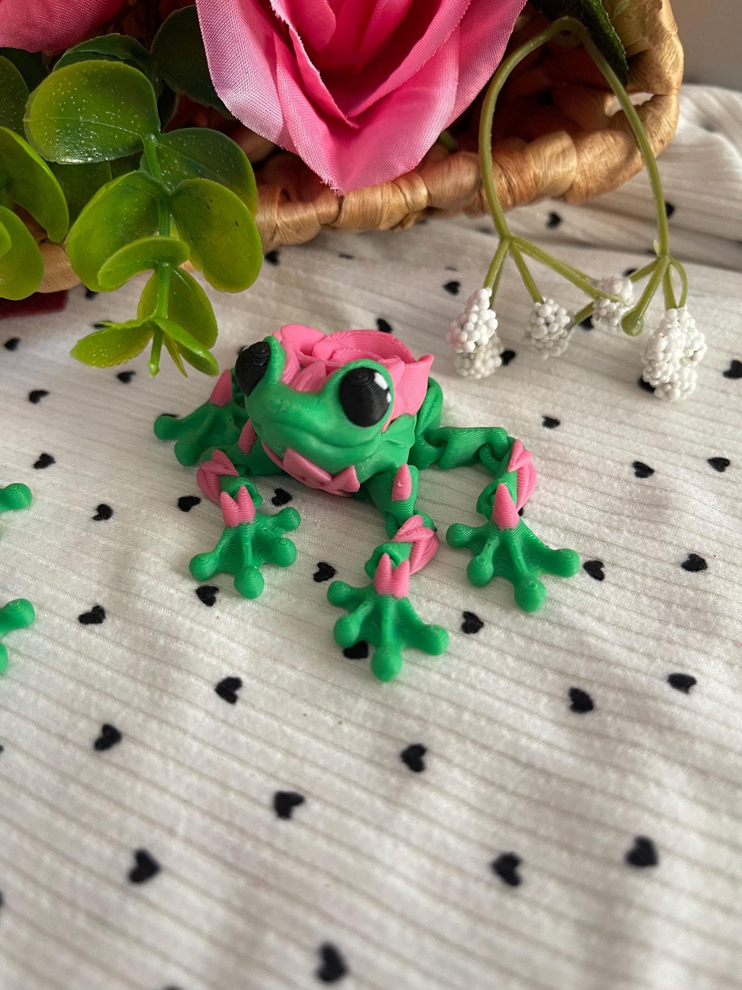 Articulated Flexi Frog Fidget Toy | Rose Frog Desk Buddy | Cute Wiggle Fidget | 3D Printed Poseable Frog | Stress Relief Sensory Toy | Gift