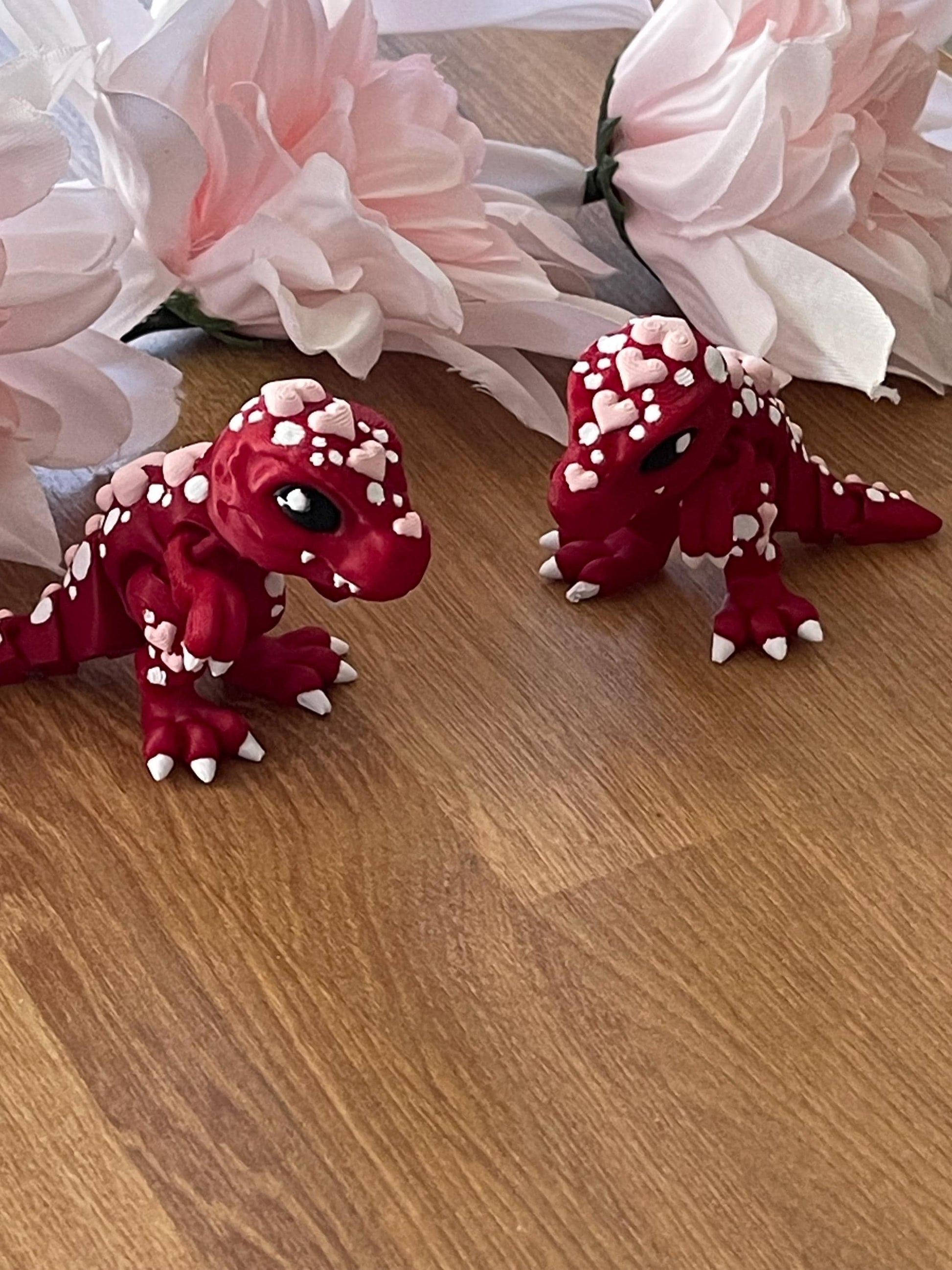 Heart T-Rex Flexi Fidget Toy 3D Printed Articulated Dinosaur Cute Sensory Desk Toy