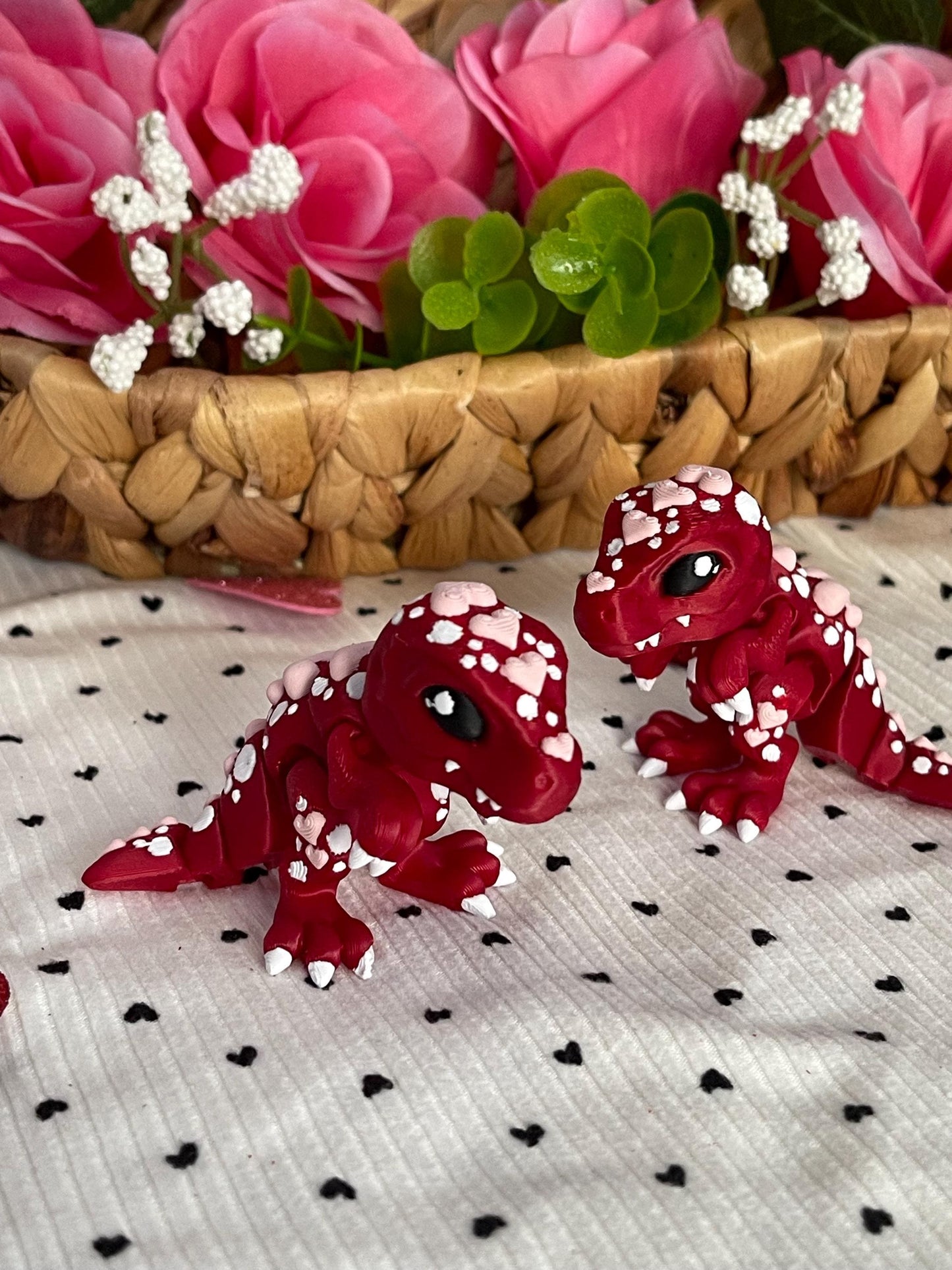 Heart T-Rex Flexi Fidget Toy 3D Printed Articulated Dinosaur Cute Sensory Desk Toy