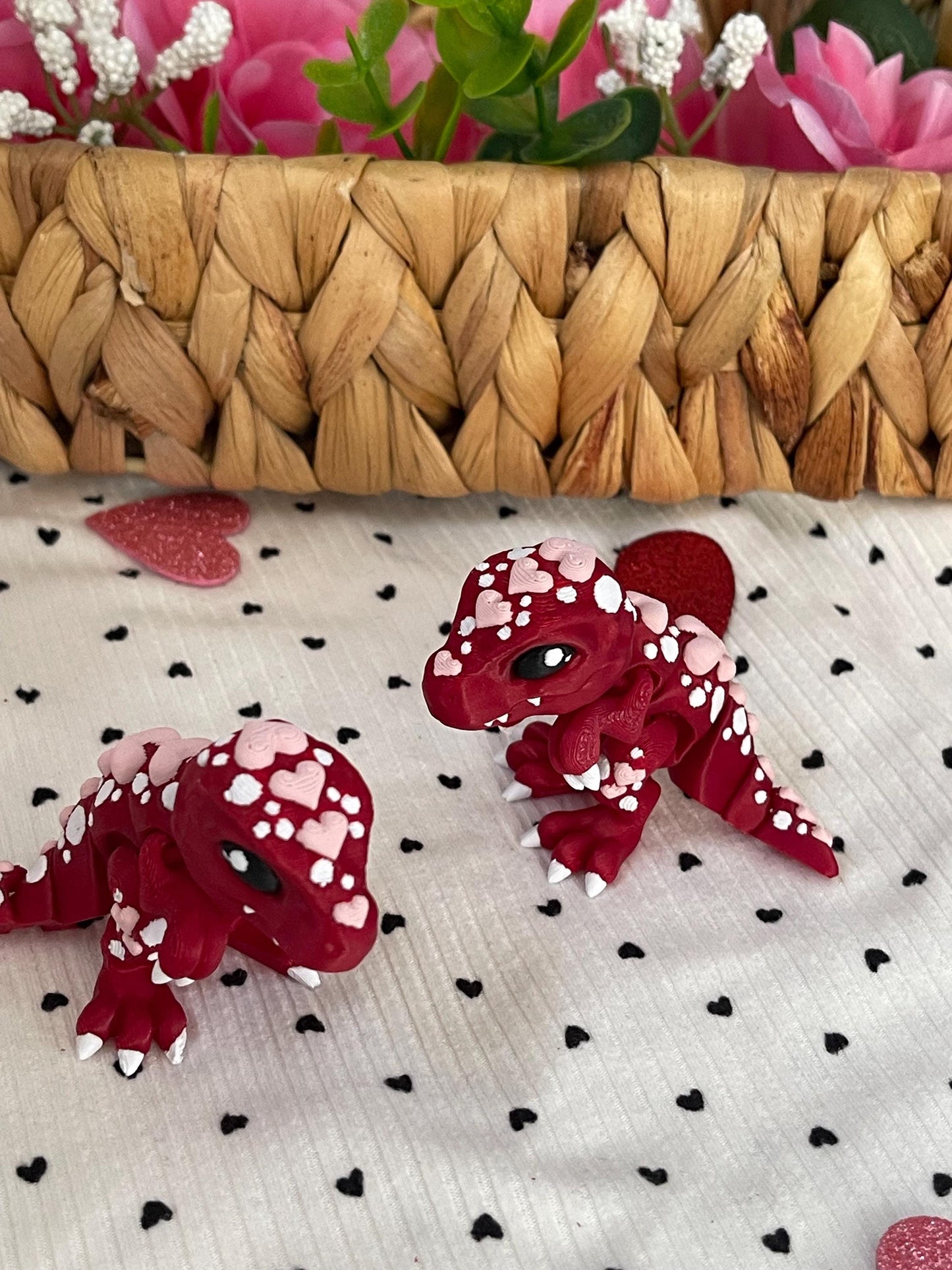Heart T-Rex Flexi Fidget Toy 3D Printed Articulated Dinosaur Cute Sensory Desk Toy