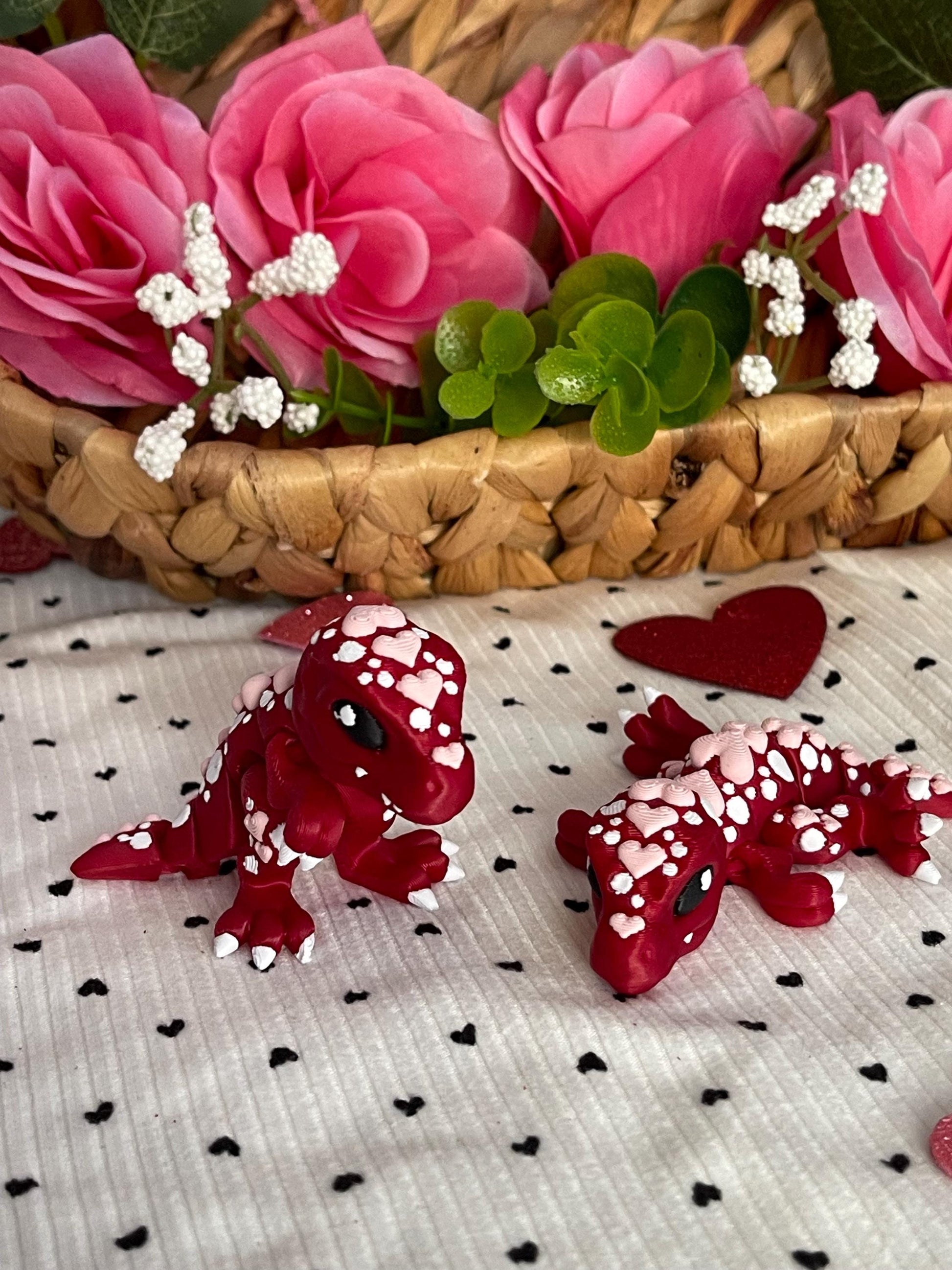 Heart T-Rex Flexi Fidget Toy 3D Printed Articulated Dinosaur Cute Sensory Desk Toy