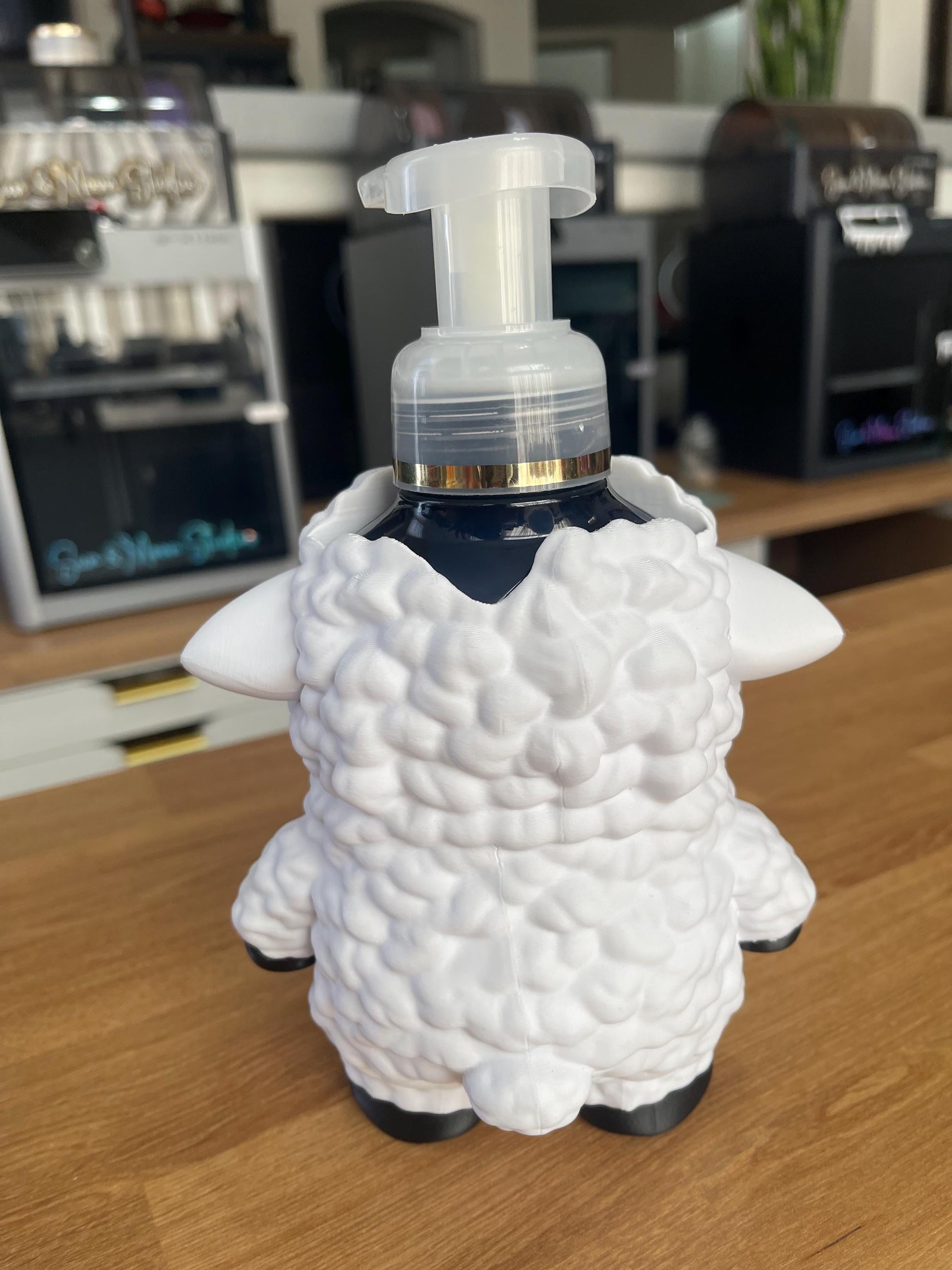 Sheep Soap Holder for Bath & Body Works | Cute Lamb Bathroom Decor | Farmhouse Animal Soap Holder | Kids Bathroom Sink Organizer