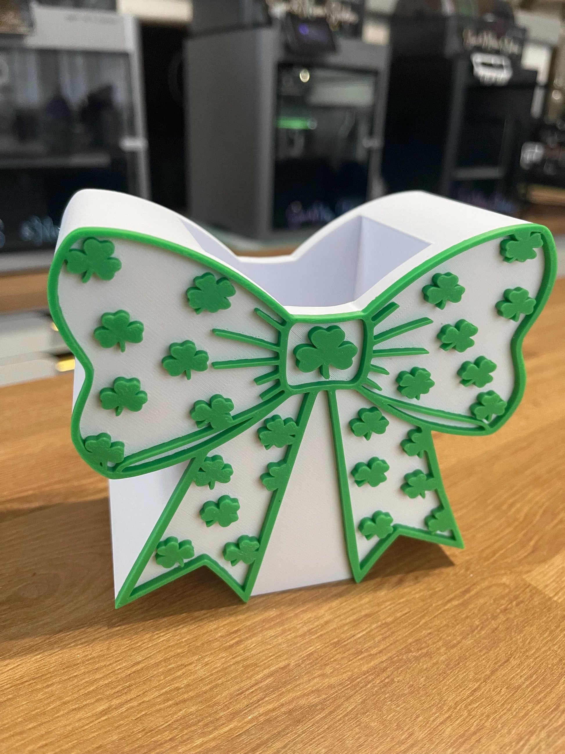 Shamrock Bow Soap Holder for Bath & Body Works Foaming Soap, St Patrick’s Day Bathroom Decor, Clover Sink Decor, Lucky Shamrock Soap Stand
