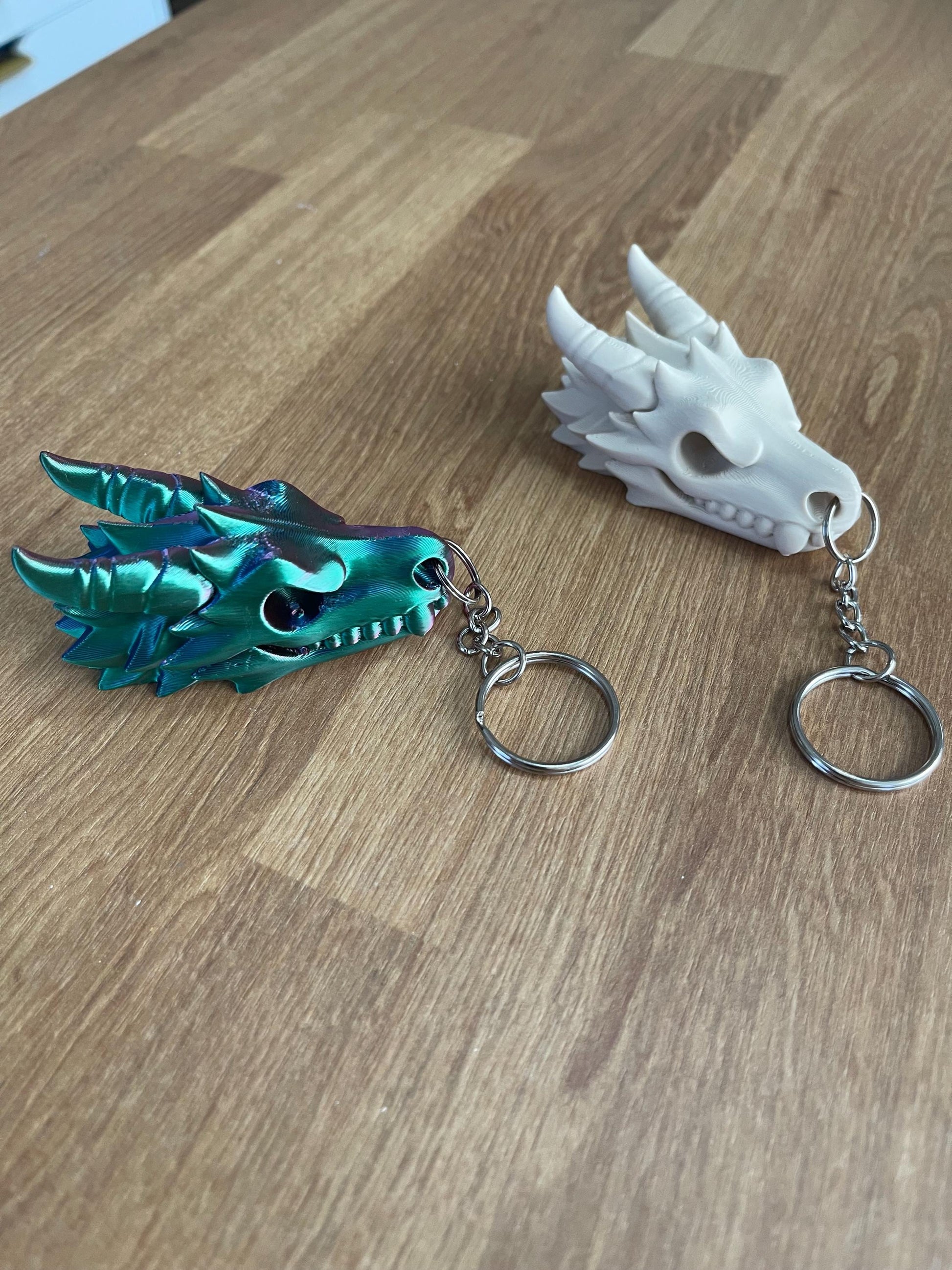 Dragon Skull Keychain, 3D Printed Dragon Head Keyring, Gothic Dragon Gift, Fantasy Keychain, DND Dragon Skull, Mythical Creature Key Holder