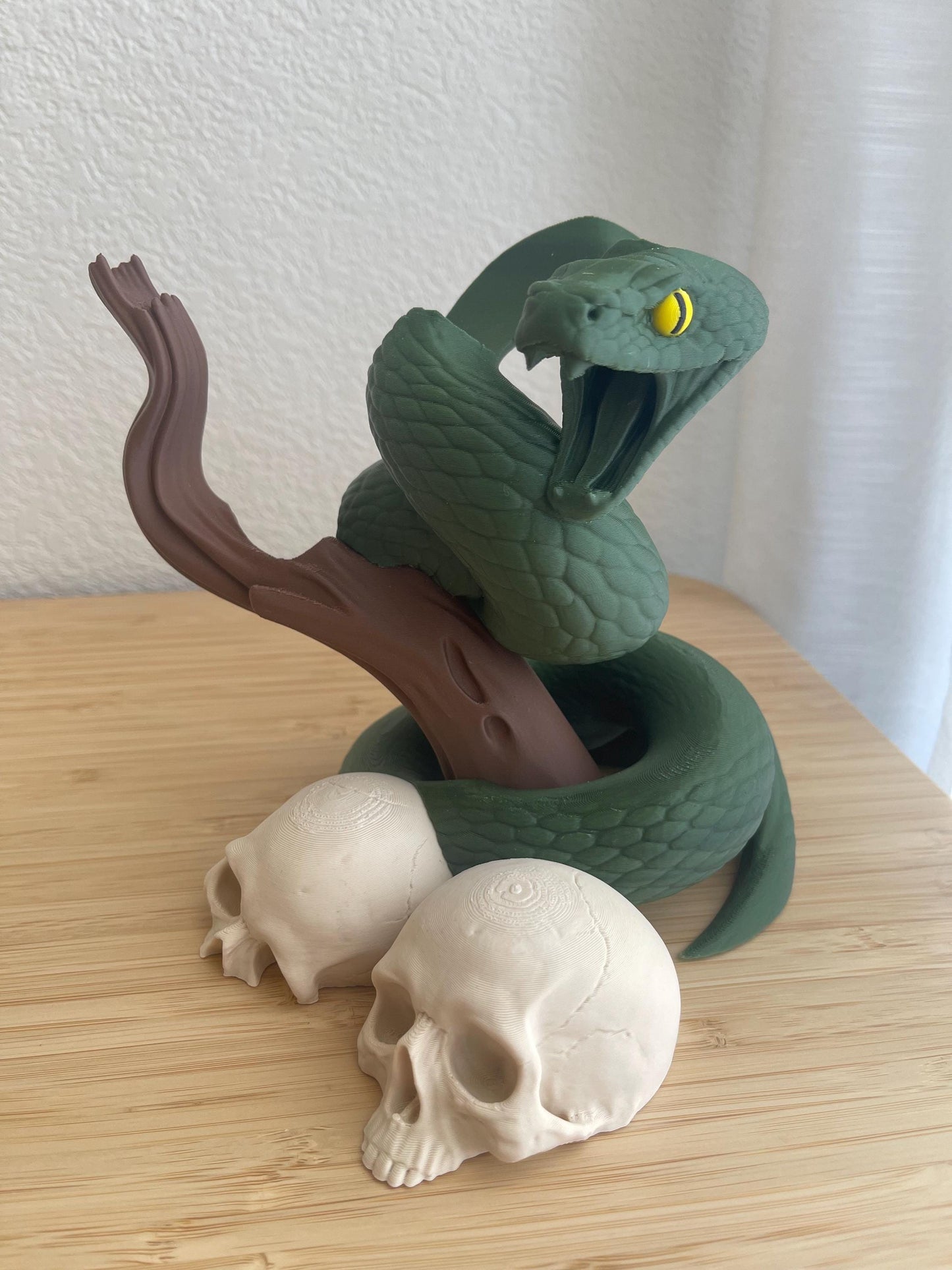 PS5 Controller Snake Skull Stand | PlayStation 5 Remote Holder | Gothic Gaming Display Stand | Gamer Desk Decor