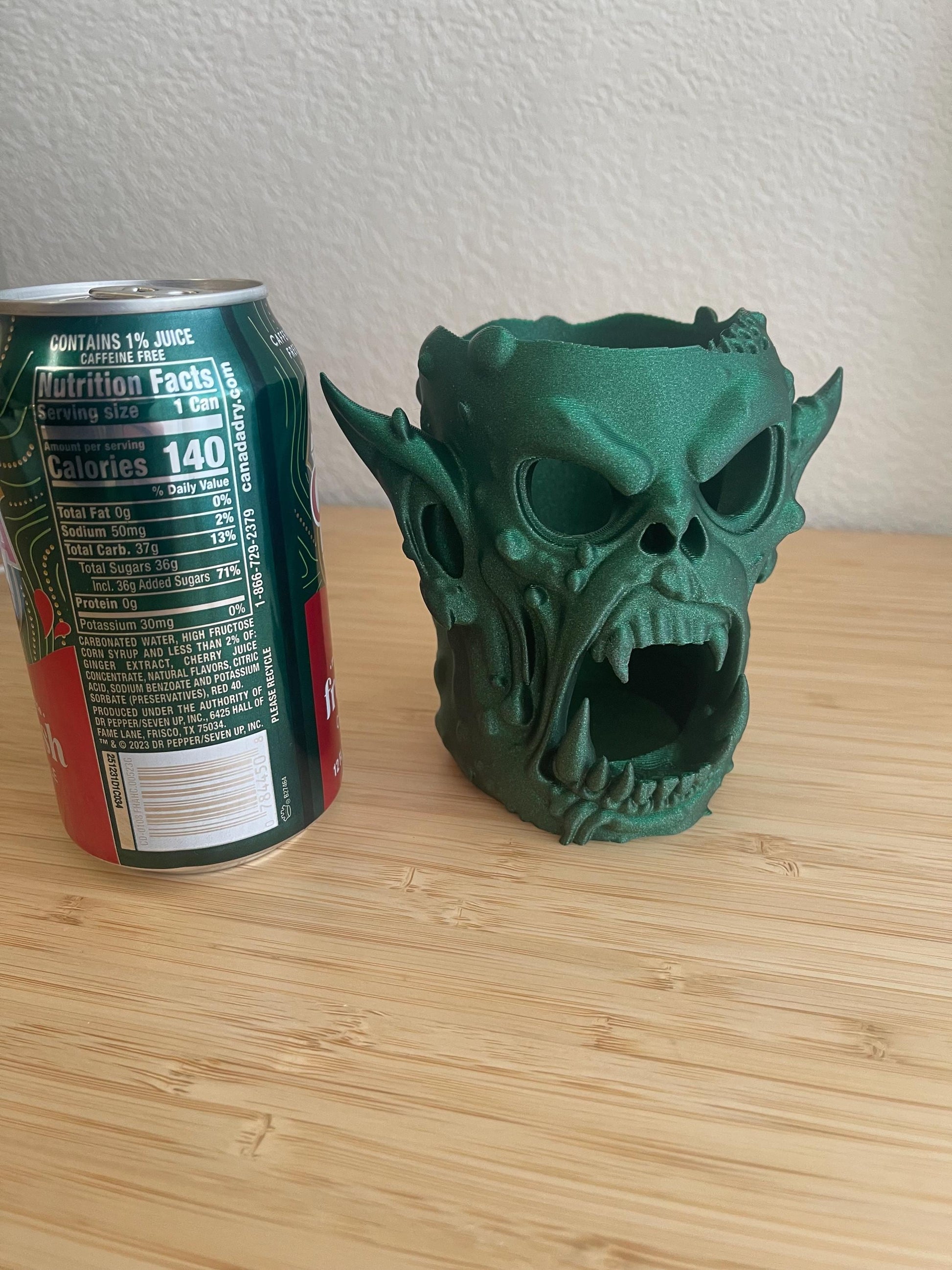 Gothic Skull Can Holder, Horror Drink Sleeve, 12oz Soda Can Holder, Spooky Desk Decor