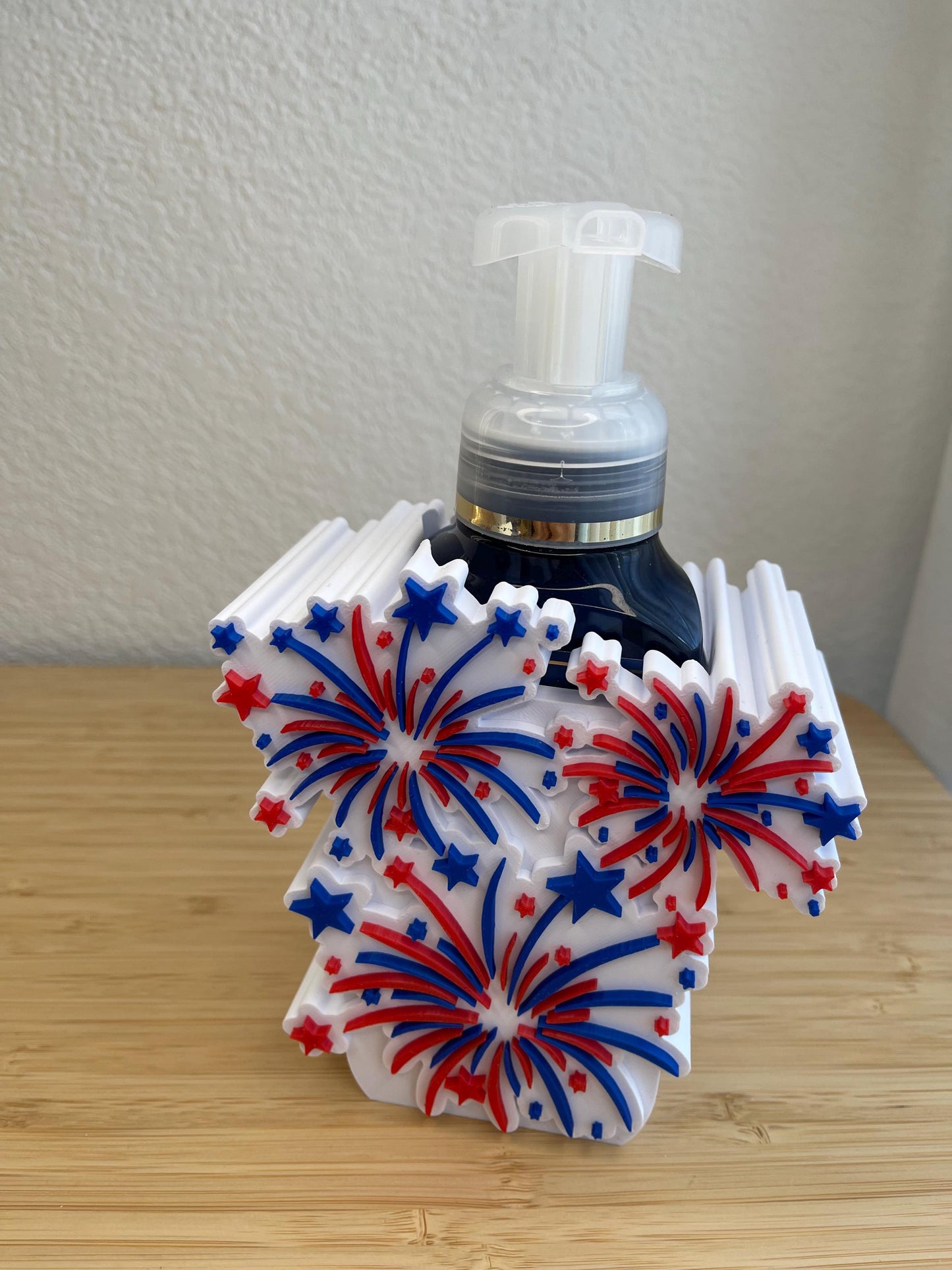 Red White & Blue Fireworks Soap Holder - Fourth of July - Independence Day Soap Holder