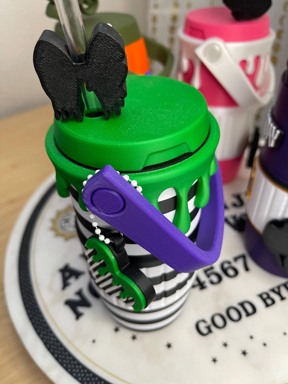 Spooky Striped Can Holder Bundle | Green Dripping Horror Drink Accessory Set (4-Piece)