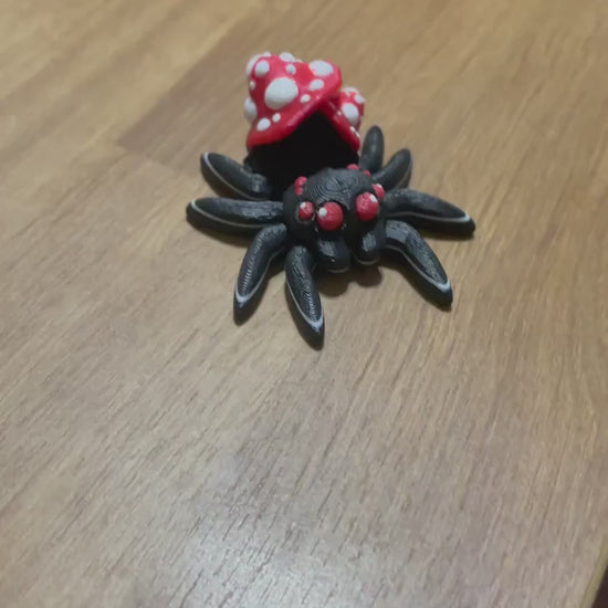 Mushroom Spider Fidget , Cute Articulated Spider, 3D Printed Desk Buddy, Fantasy Spider Toy, Sensory Fidget, Goth Cute Gift, Spring Decor