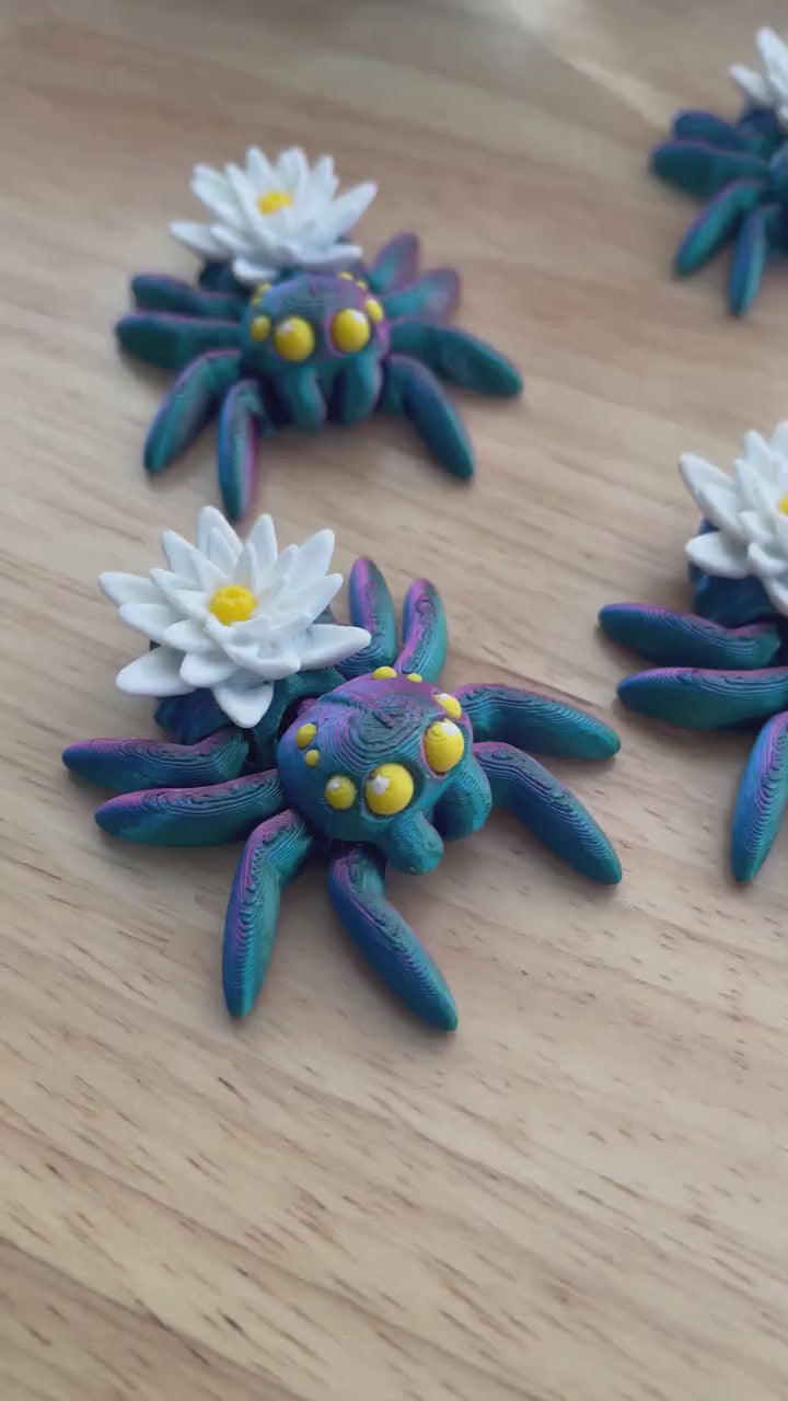 Lily Flower Spider Fidget , Cute Articulated Spider, 3D Printed Desk Buddy, Fantasy Spider Toy, Sensory Fidget, Goth Cute Gift, Spring Decor